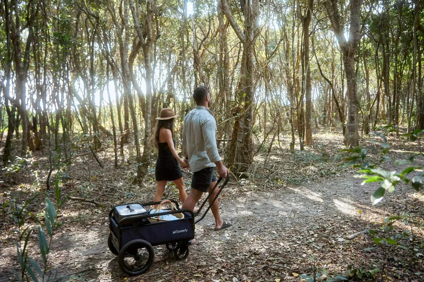 Pull-About all-terrain cart lifestyle image 2